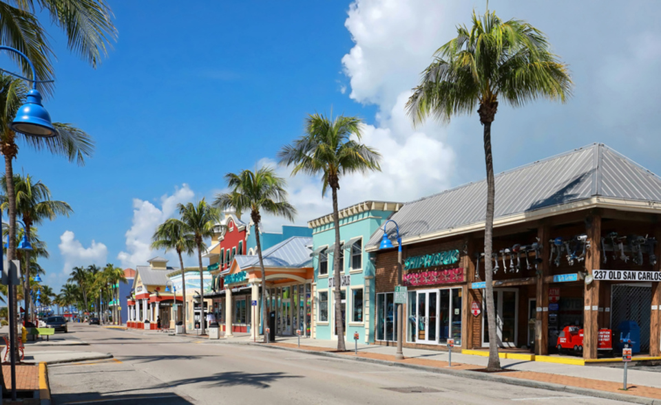Fort Myers Beach waterfront homes on Estero Island